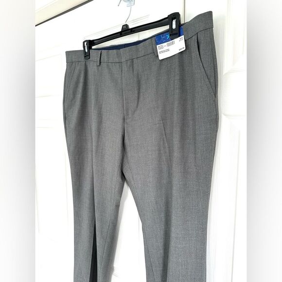 NEW Egara Men’s Gray Dress Pants 42x30 Suit Separates Stretch Slim Fit Slacks - Picture 7 of 13